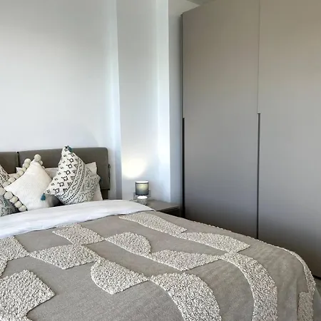 Beautiful Studio In Spb With Views By Homely Apartment St. Paul's Bay